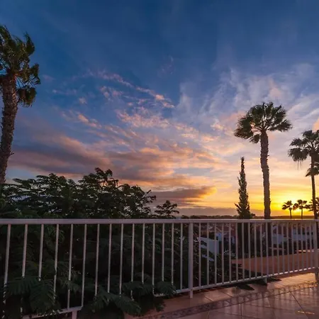 Duplex Con Jardin Y Buenas Vistas *