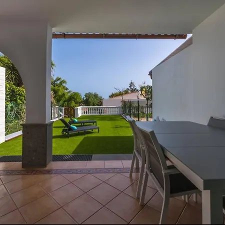 Duplex Con Jardin Y Buenas Vistas Apartment